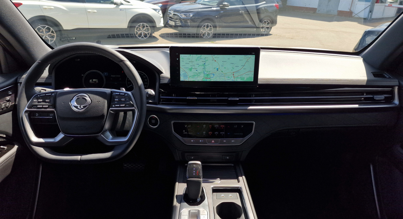 Rexton 2.2e-XDI Premium AT 4x4 Bílá perleť/černá BE - předváděcí vůz