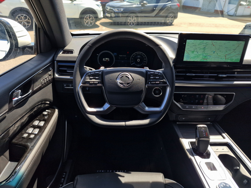 Rexton 2.2e-XDI Premium AT 4x4 Bílá perleť/černá BE - předváděcí vůz