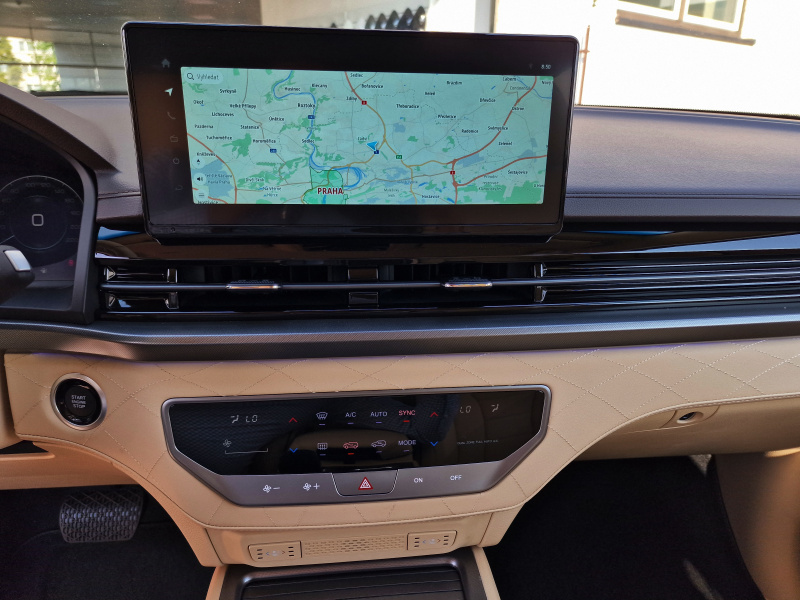 Rexton 2.2e-XDI Premium AT 4x4 Bílá perleť WAK/béžová BE