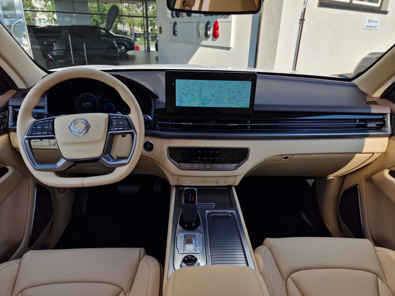 Rexton 2.2e-XDI Premium AT 4x4 Bílá perleť WAK/béžová BE