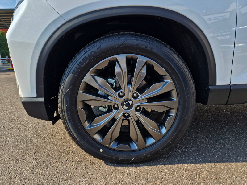 Rexton 2.2e-XDI Premium AT 4x4 Bílá perleť WAK/béžová BE