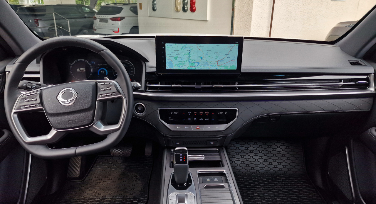 Rexton 2.2e-XDI Premium AT 4x4 Bílá WAK/černá BE skladem - předváděcí