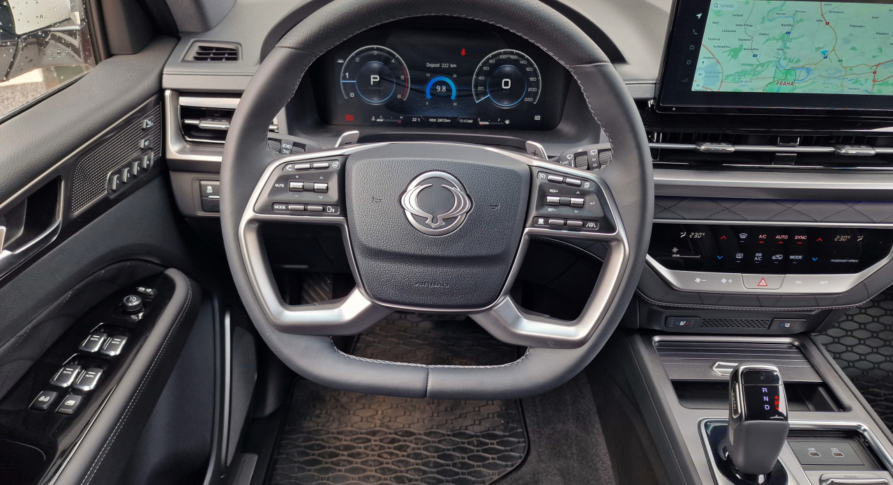 Rexton 2.2e-XDI Premium AT 4x4 Bílá WAK/černá BE skladem - předváděcí