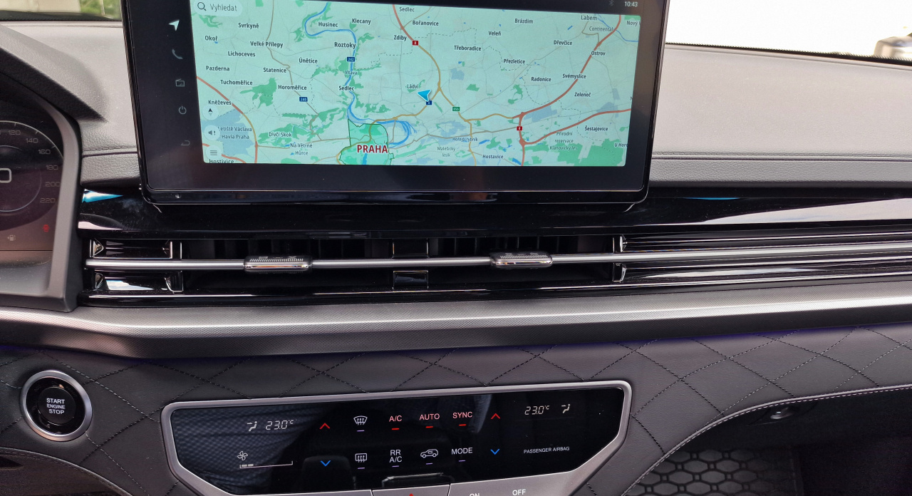 Rexton 2.2e-XDI Premium AT 4x4 Bílá WAK/černá BE skladem - předváděcí