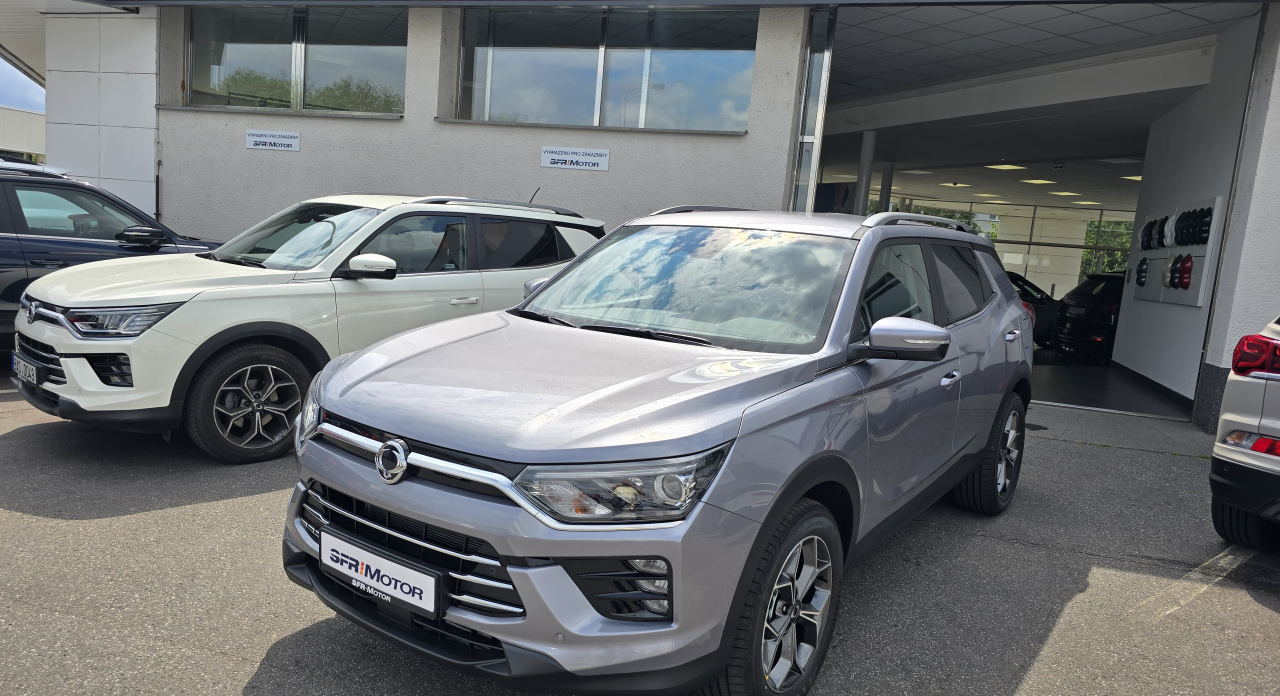 Korando 1.5Turbo Style+ MT Kovová/černý MY24 61091