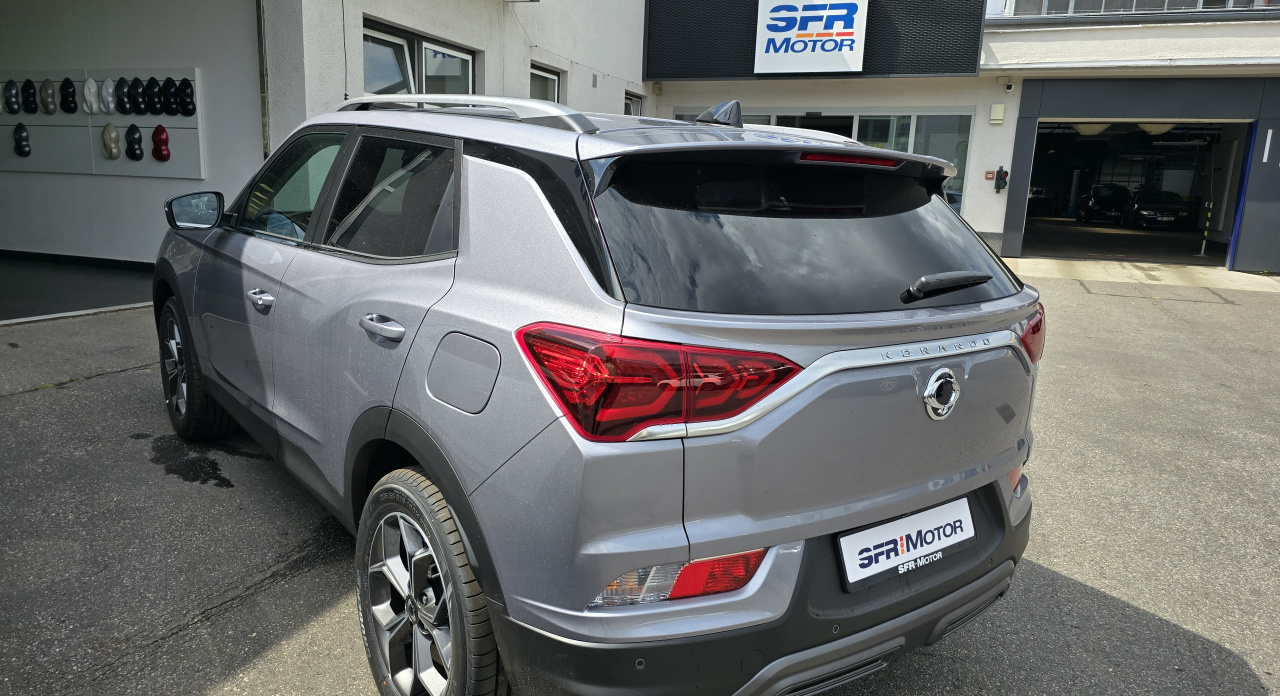 Korando 1.5Turbo Style+ MT Kovová/černý MY24 61091