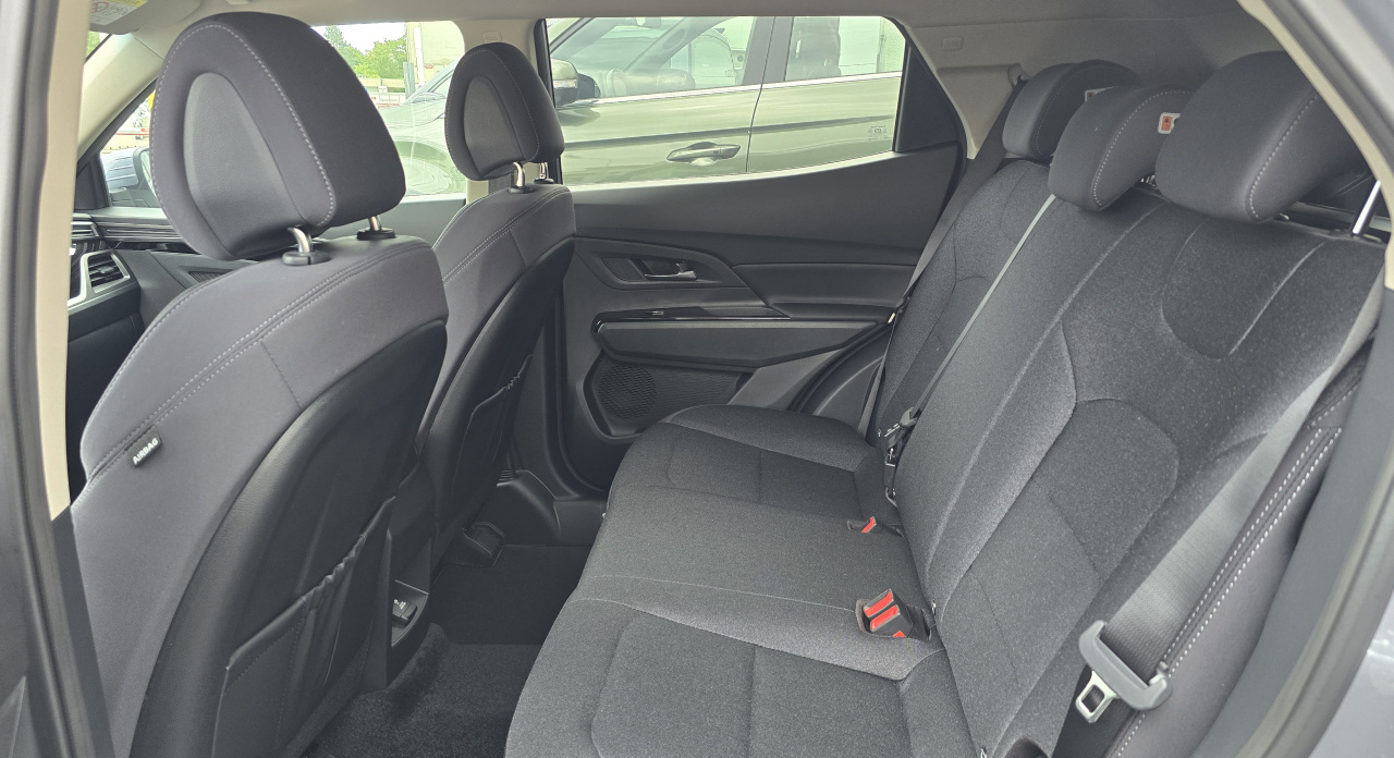 Korando 1.5Turbo Style+ MT 4x4  Kovová/černý