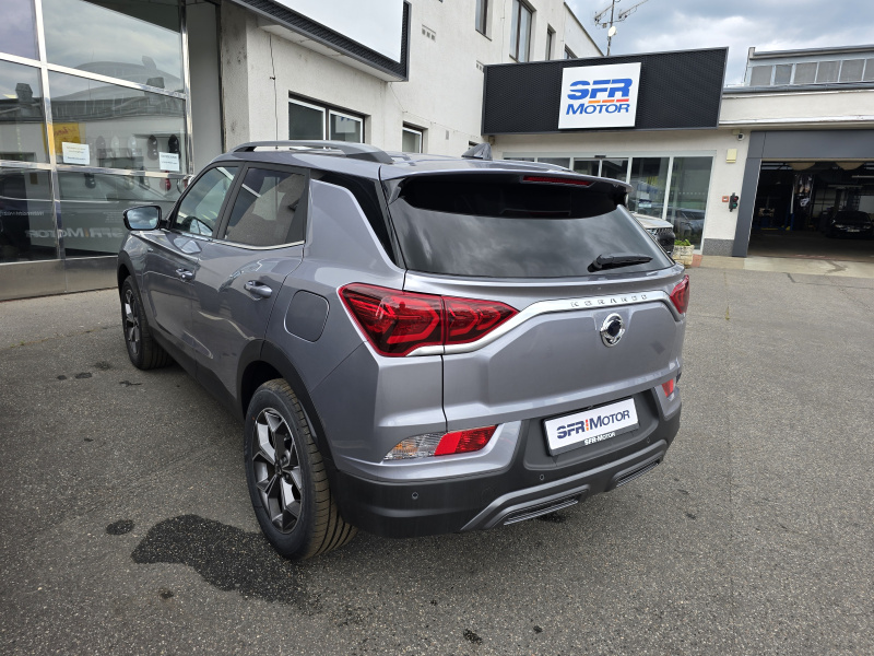 Korando 1.5Turbo Style+ MT 4x4  Kovová/černý