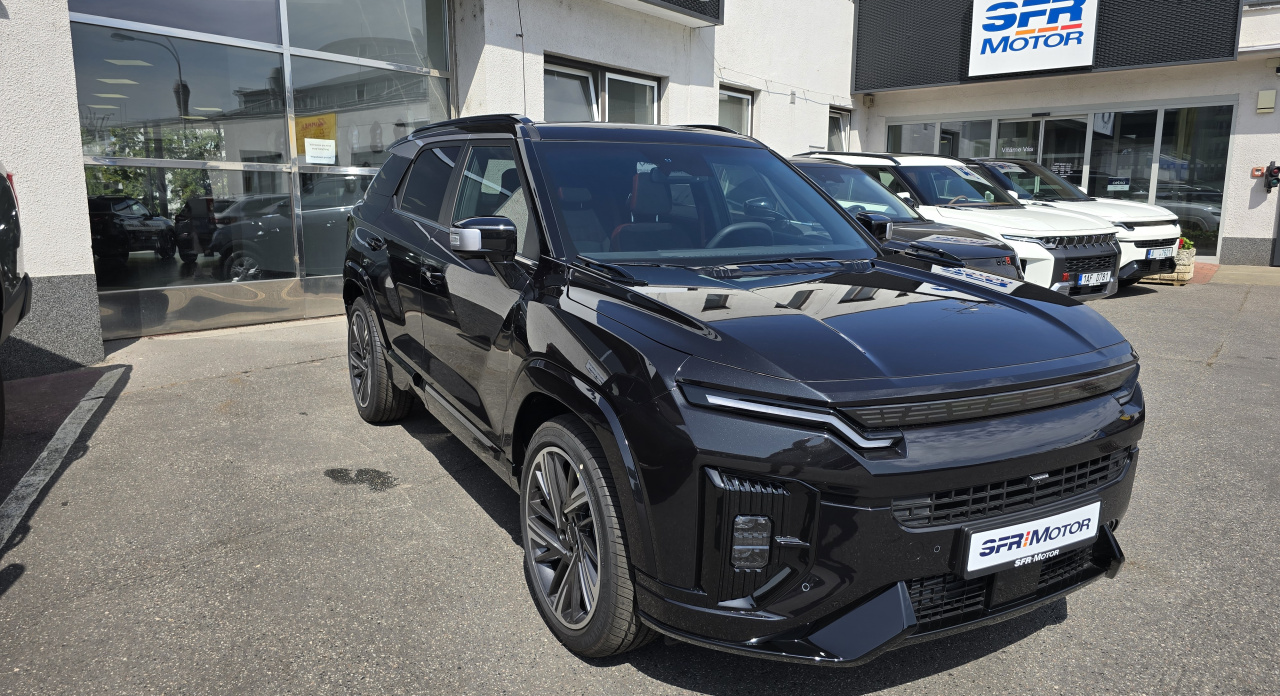 Actyon 1.5 Turbo GDI Premium AT 4x4 Černá barva 63086