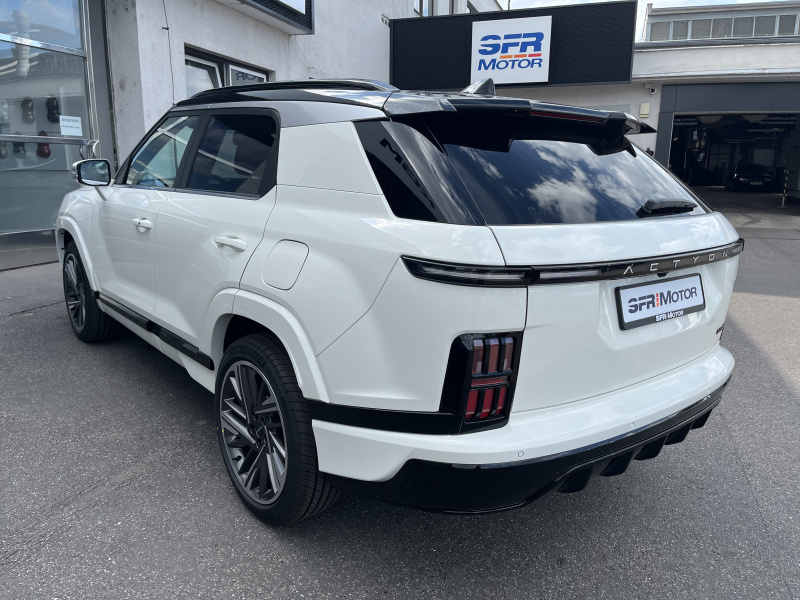 Actyon 1.5 Turbo GDI Premium AT Bílá barva 63090
