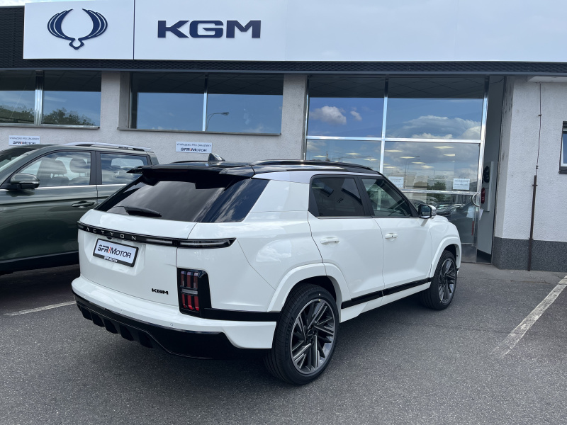 Actyon 1.5 Turbo GDI Premium AT Bílá barva 63090