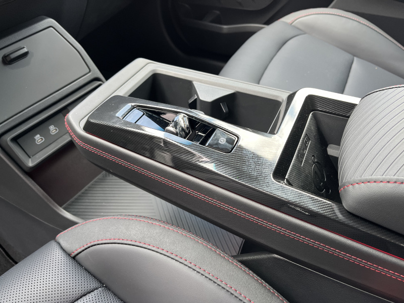 Actyon 1.5 Turbo GDI Premium AT Bílá barva 63090