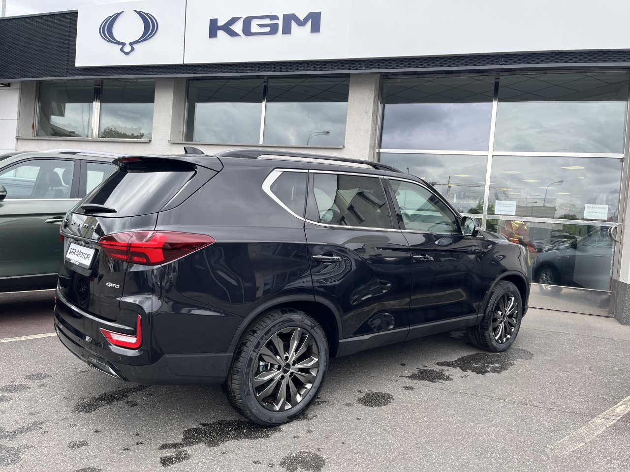 Rexton 2.2e-XDI Premium AT 4x4 Černá/ LAK/béžová BE  414