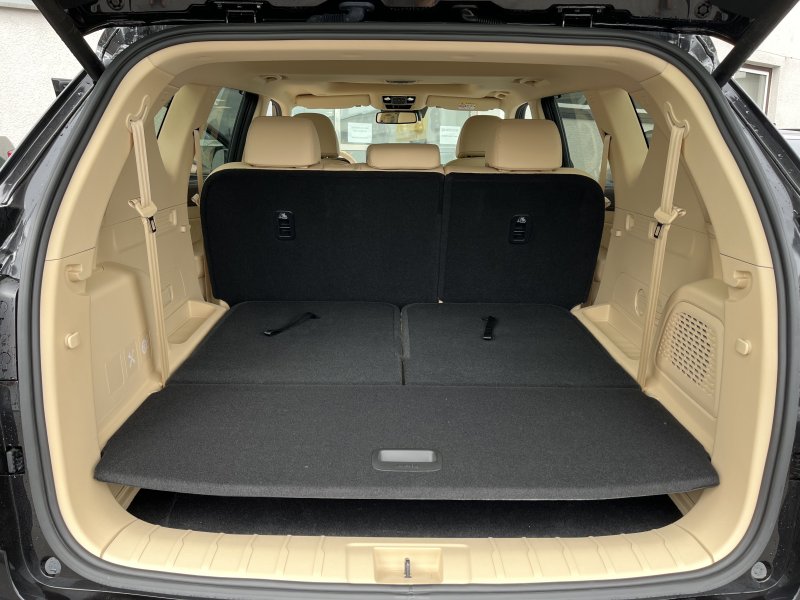 Rexton 2.2e-XDI Premium AT 4x4 Černá/ LAK/béžová BE  414
