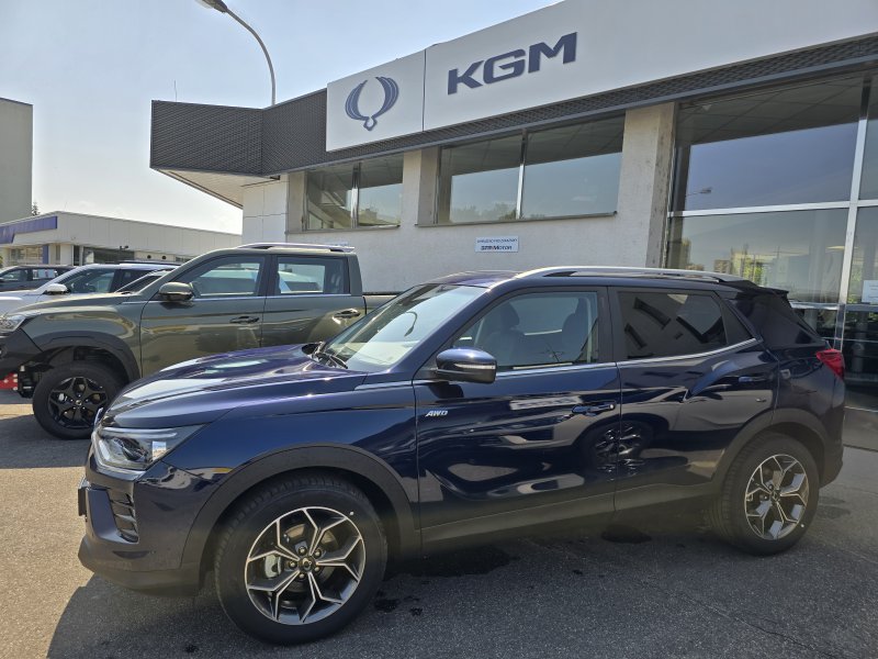 Korando 1.5Turbo Style+ AT 4x4  Modrá/černý ODBĚR LEDEN 2026 428