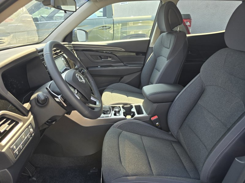 Korando 1.5Turbo Style+ AT 4x4  Modrá/černý ODBĚR LEDEN 2026 428