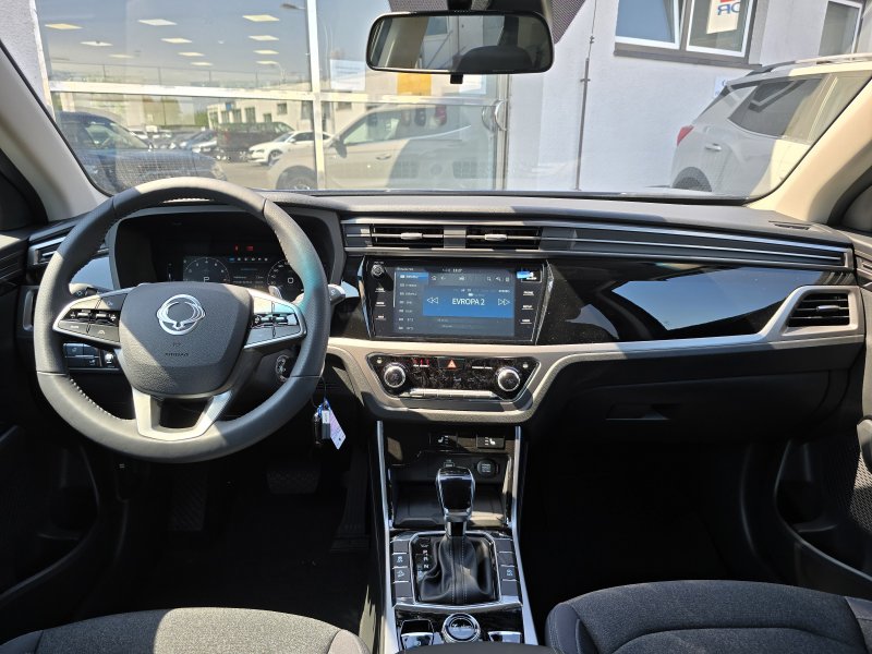 Korando 1.5Turbo Style+ AT 4x4  Modrá/černý ODBĚR LEDEN 2026 428