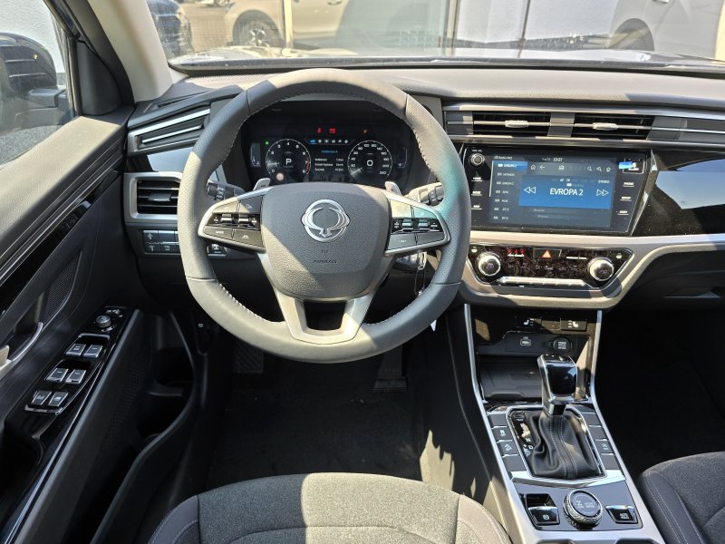 Korando 1.5Turbo Style+ AT 4x4  Modrá/černý ODBĚR LEDEN 2026 428