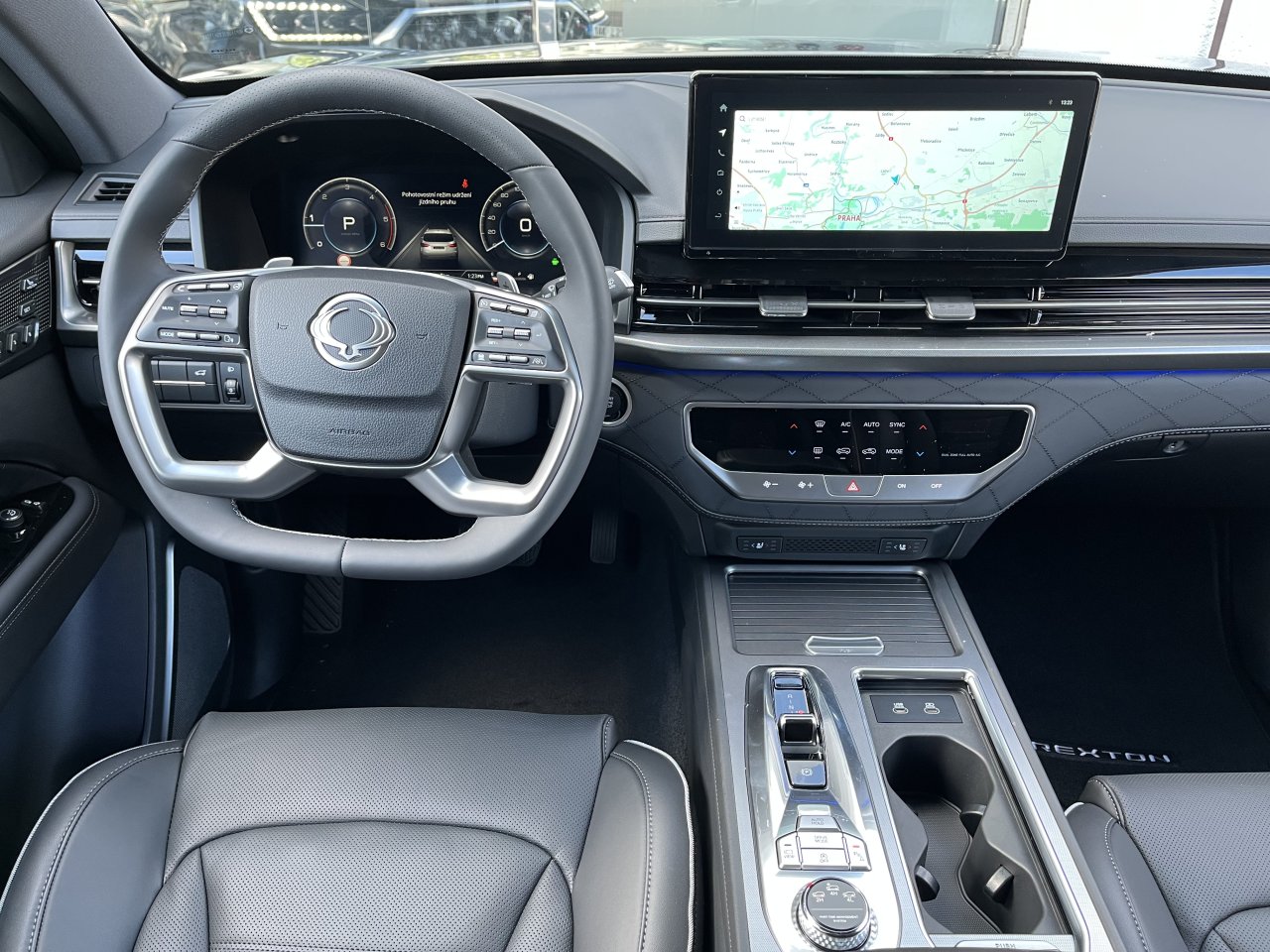 Rexton 2.2e-XDI Premium AT 4x4 Černá/černá  438