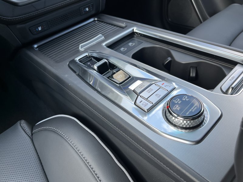 Rexton 2.2e-XDI Premium AT 4x4 Černá/černá  438