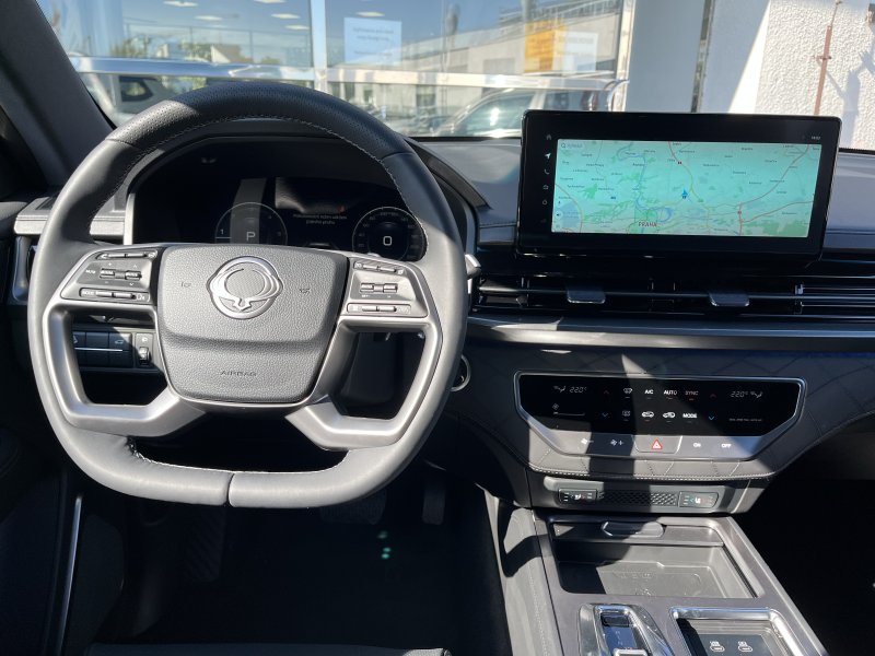 Rexton 2.2e-XDI Premium AT 4x4 Šedá ACM/černá     439