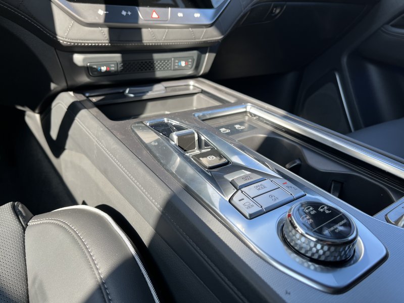 Rexton 2.2e-XDI Premium AT 4x4 Šedá ACM/černá     439