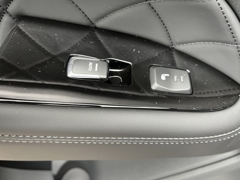 Rexton 2.2e-XDI Premium AT 4x4 Černá/černá    449