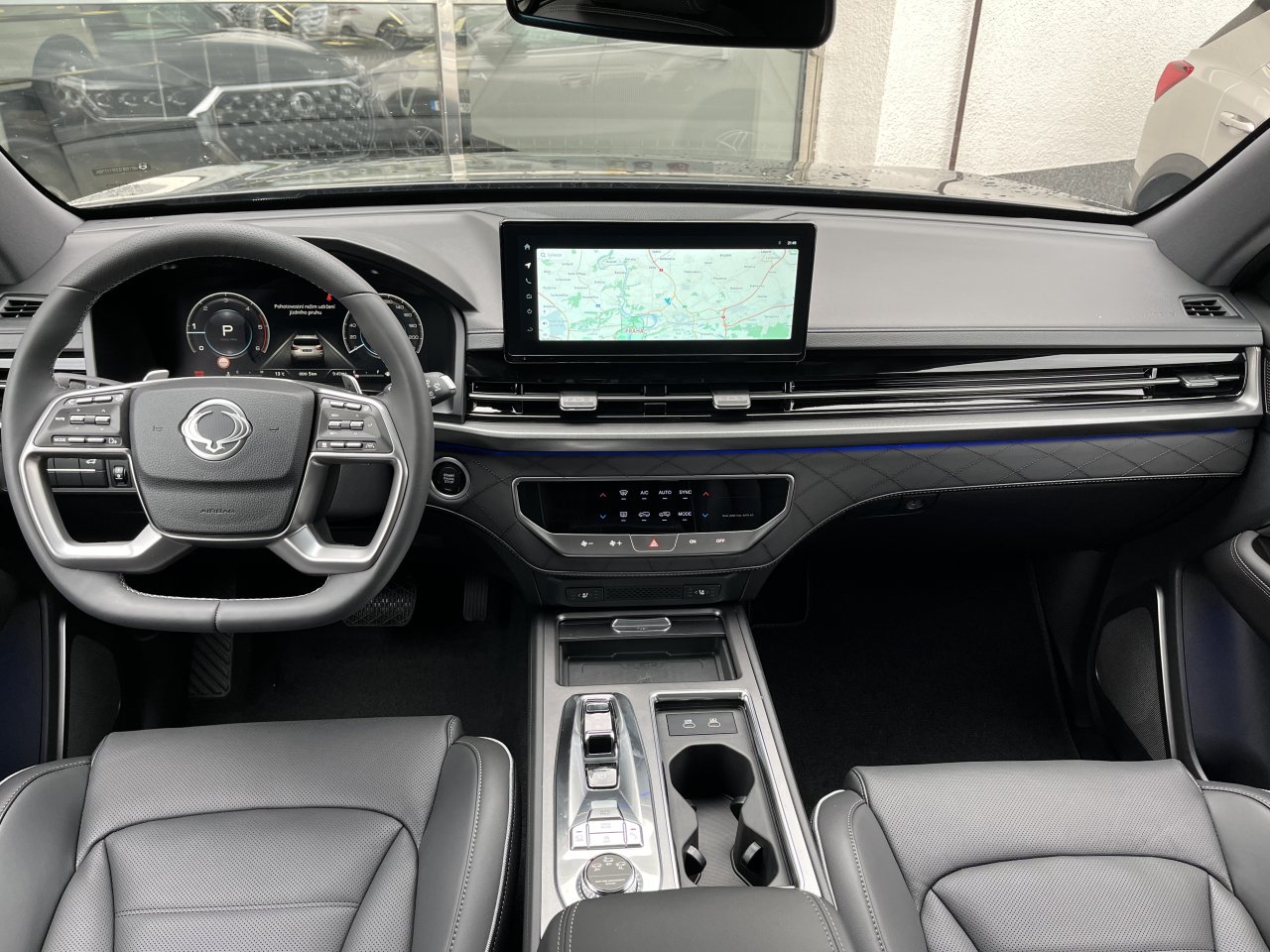 Rexton 2.2e-XDI Premium AT 4x4 Černá/černá    449