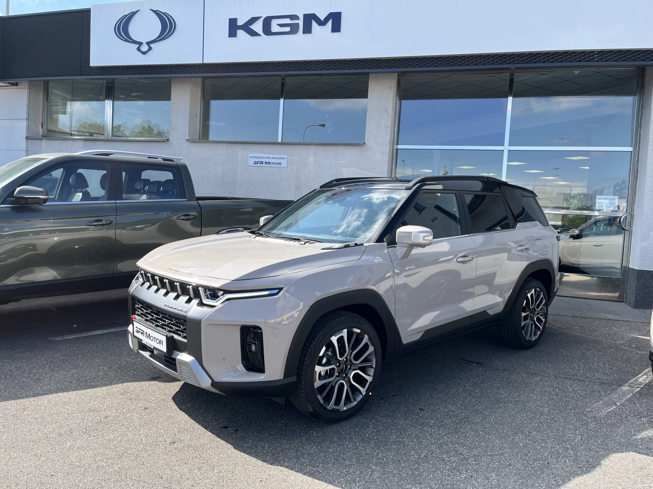 Torres 1.5 GDI Turbo 4x4 Latte (Béžová)/černý  450