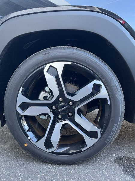 Torres 1.5 GDI Turbo hybrid HEV Černá/hnědý 453