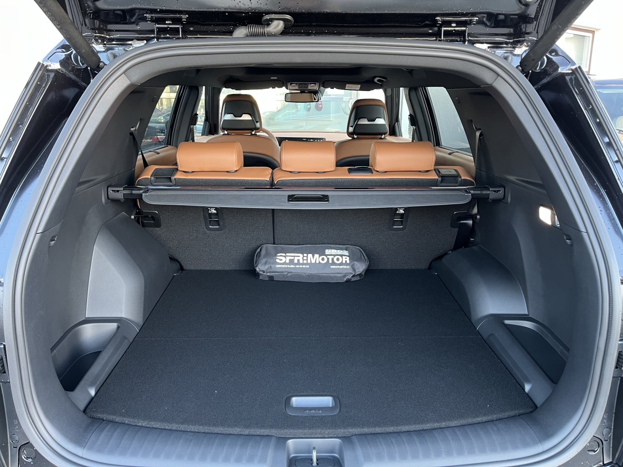 Torres 1.5 GDI Turbo hybrid HEV Černá/hnědý 453