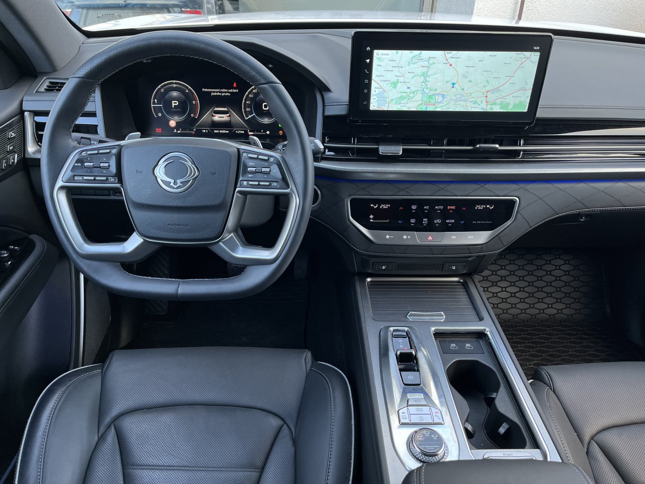 Rexton 2.2e-XDI Premium AT 4x4 Černá/černá   441