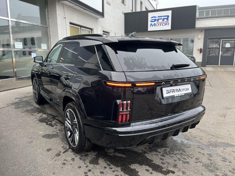 Actyon 1.5 Turbo GDI HEV Style Černá/černý    461