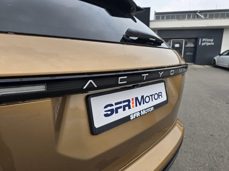 Actyon 1.5 Turbo GDI HEV Premium Měděná/béžový     463