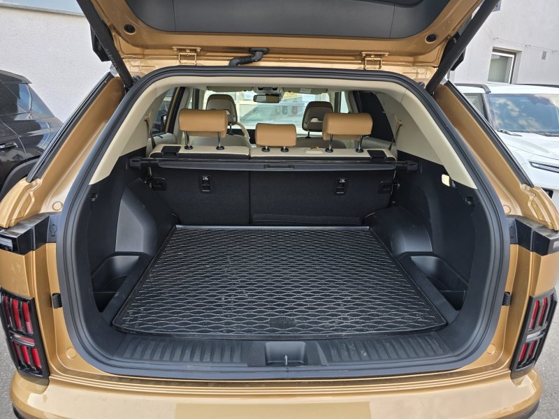 Actyon 1.5 Turbo GDI HEV Premium Měděná/béžový     463